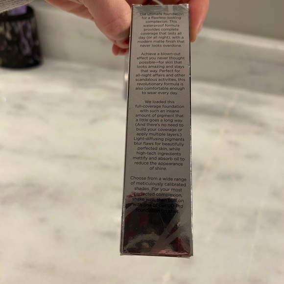 Urban Decay All Nighter Liquid Foundation in shade 4.5 New Box - Picture 5 of 8